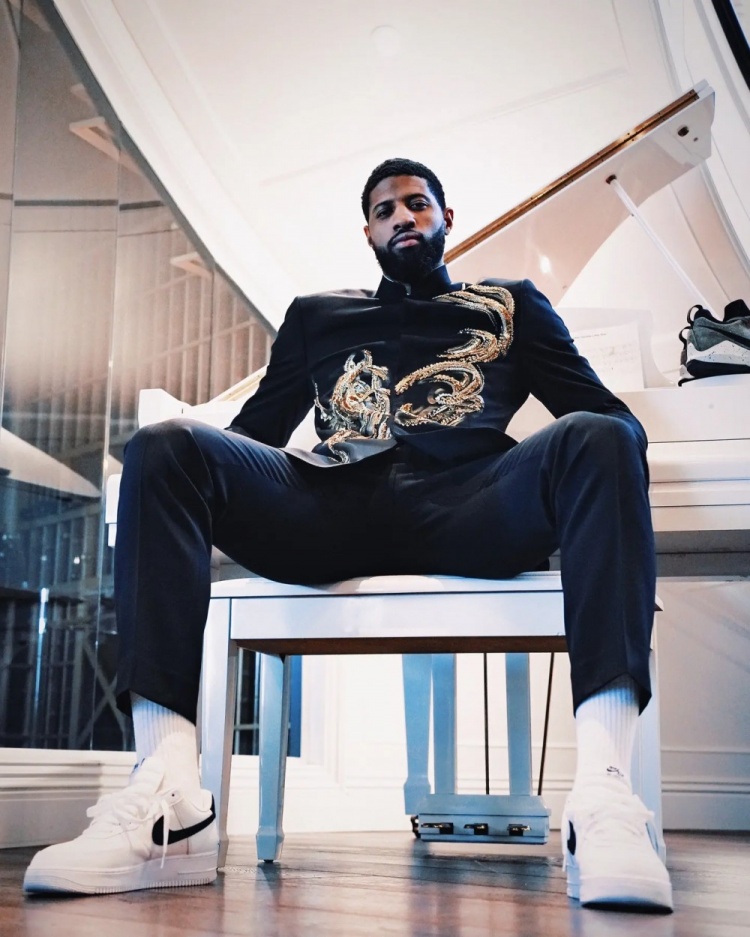 天天斗地主-乔治晒中式穿搭：本命年马年 中式风格穿搭照送给我的中国粉丝